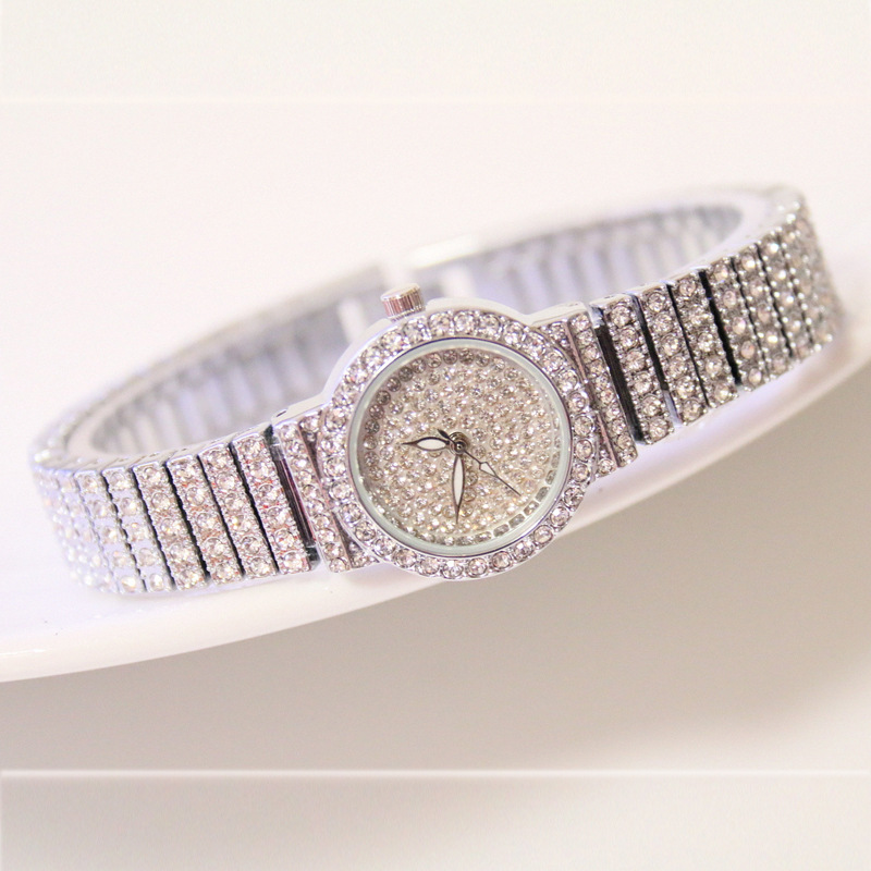 ساعة نسائية من ماركات فاخرة شه - مراجعة Luxury Watch Diamond وسعره