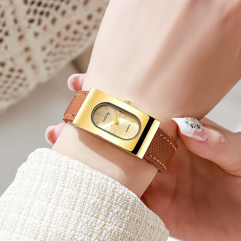 السيدات الفاخرة العلامة التجار - مراجعة Luxury Watch With Leather Strap وسعره