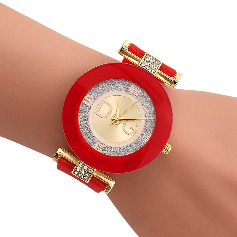 ساعة فاخرة للنساء من السيليكون - مراجعة Luxury Watch Diamond وسعره
