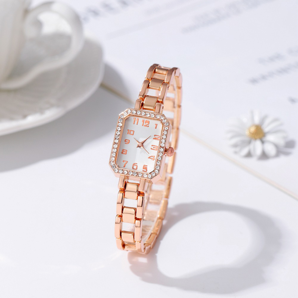ساعة نسائية فاخرة 2023 جديدة ب - مراجعة Luxury Watch Diamond وسعره