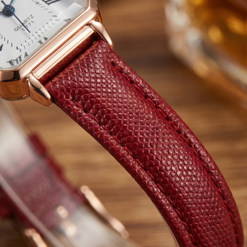 ساعات كوارتز مستطيلة الشكل للن - مراجعة Luxury Watch With Leather Strap وسعره