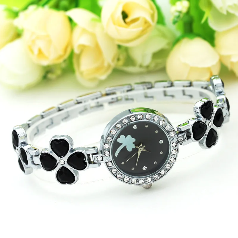 ساعة كوارتز نسائية مربعة من ال - مراجعة Luxury Watch Diamond وسعره