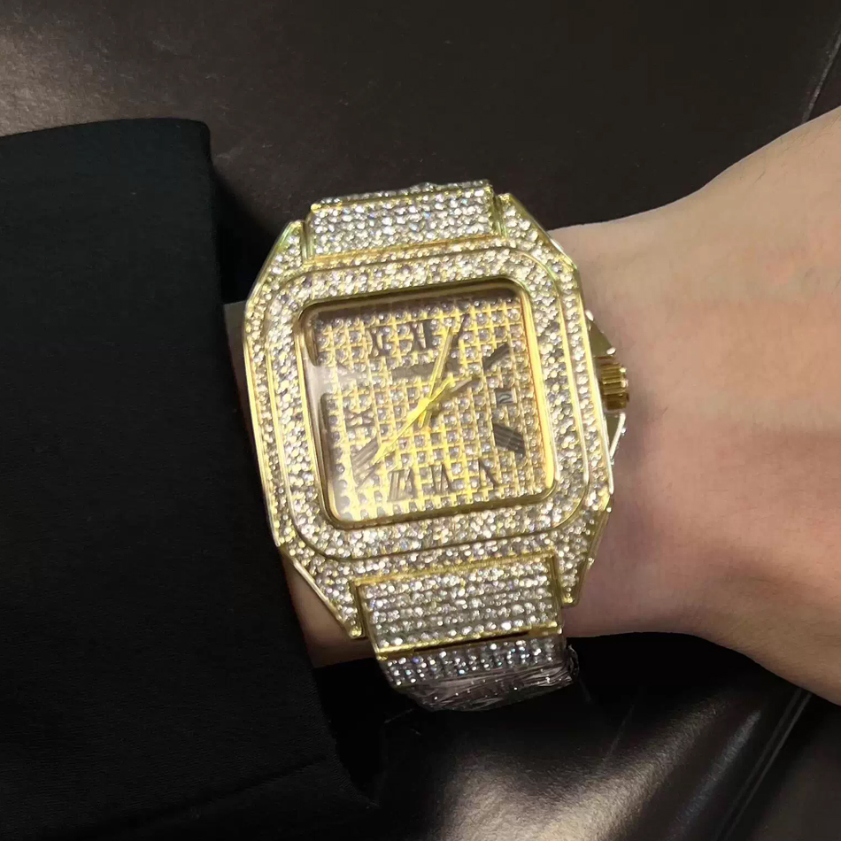 ساعة يد مربعة الشكل للرجال بال - مراجعة Luxury Watch Gold And Black وسعره