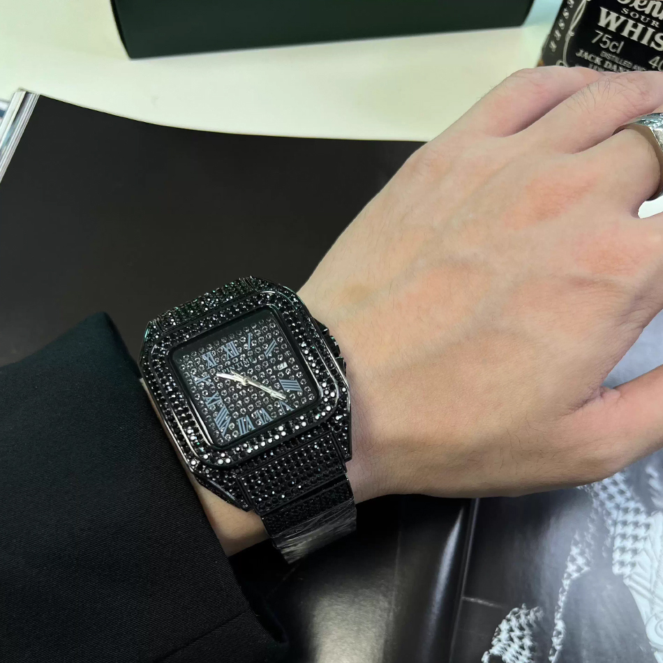 ساعة يد مربعة الشكل للرجال بال - مراجعة Luxury Watch Gold And Black وسعره